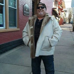 Meet your Posher, James